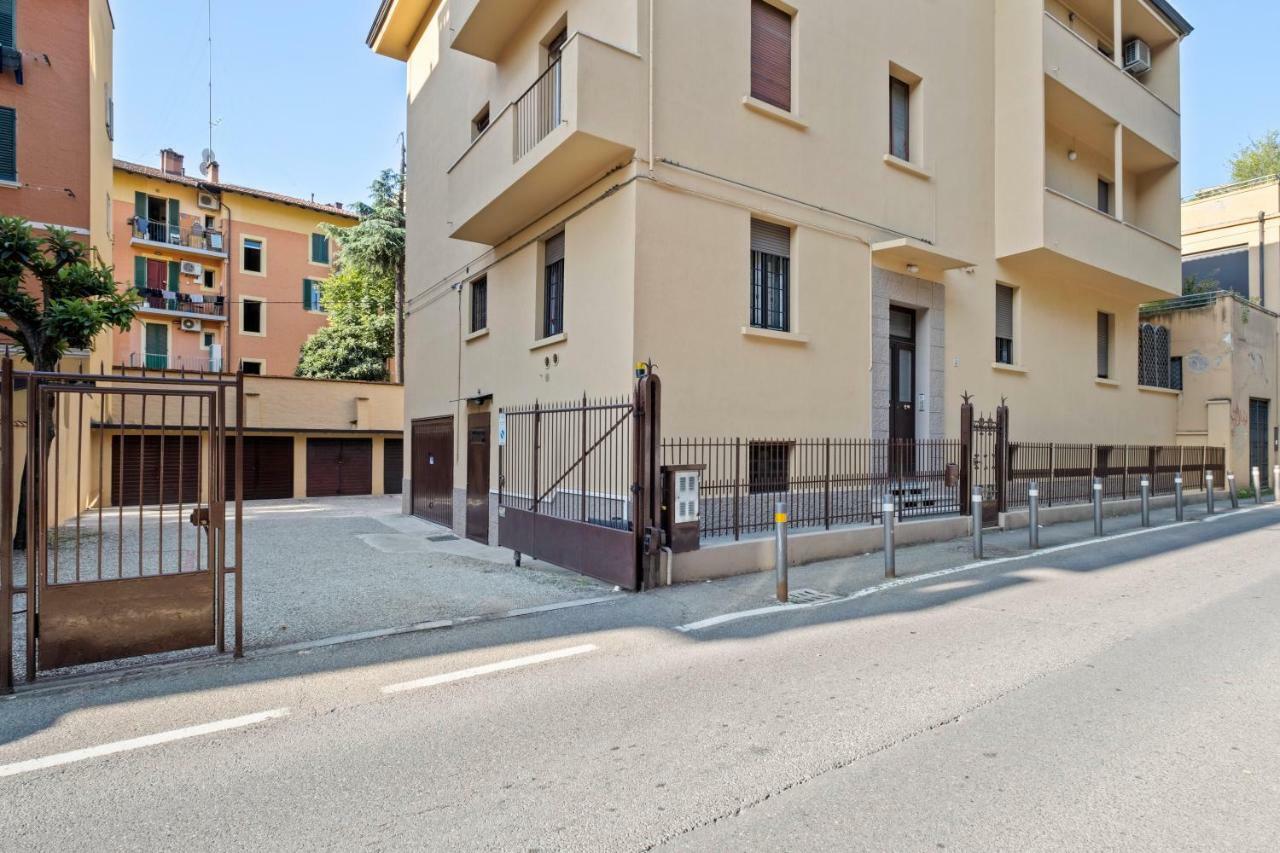 Bolognina Fair Functional Apartment Болонья Экстерьер фото
